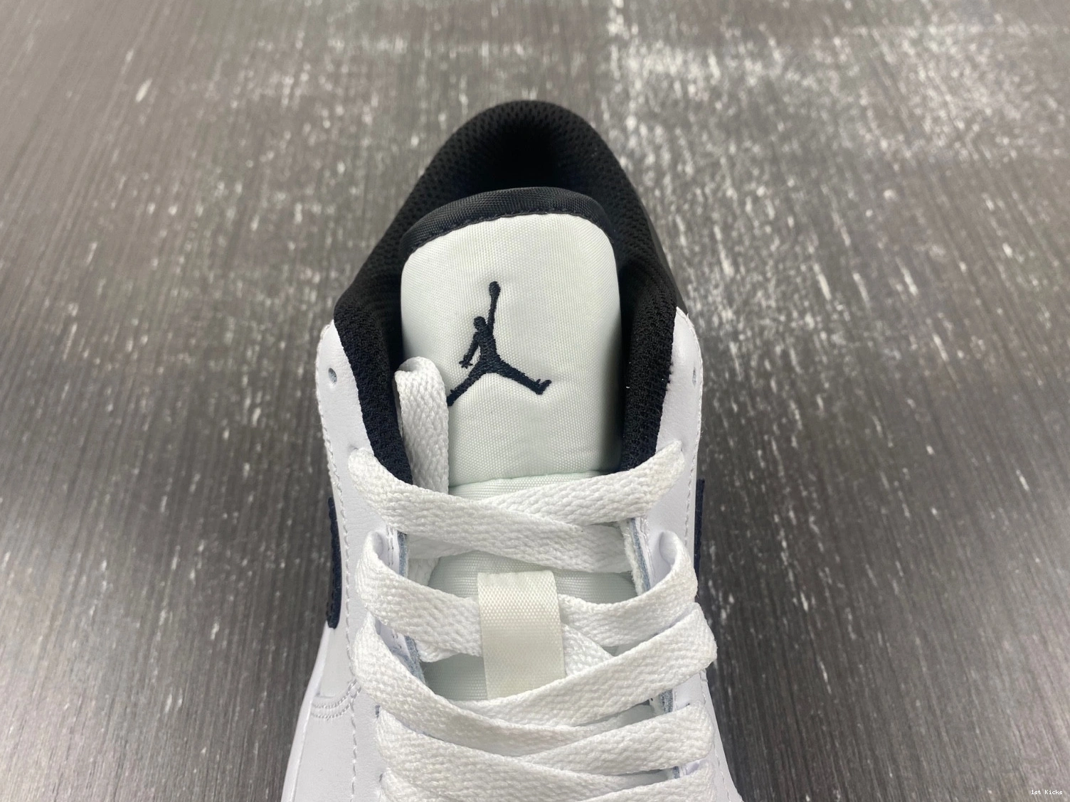 Black 1 553558-132 Low - Jordan White Men's 1028